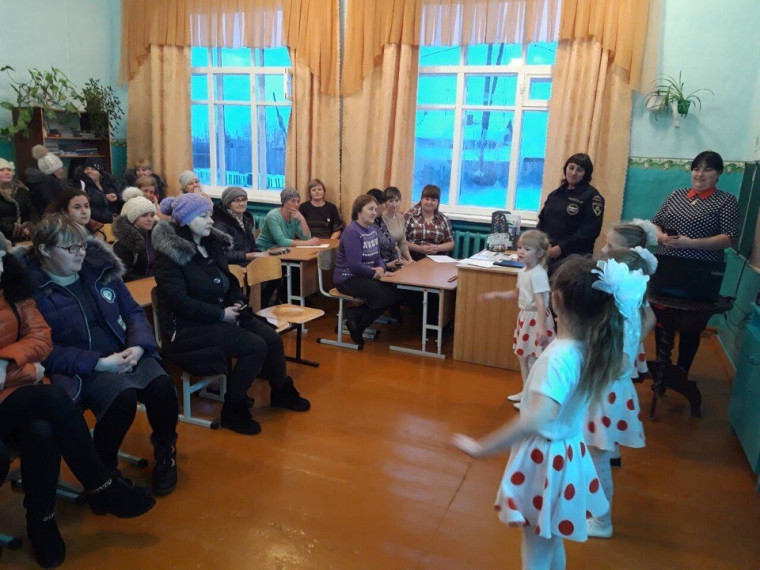 ПЕРВАЯ ВСТРЕЧА С РОДИТЕЛЯМИ В 2023-24 УЧЕБНОМ ГОДУ.